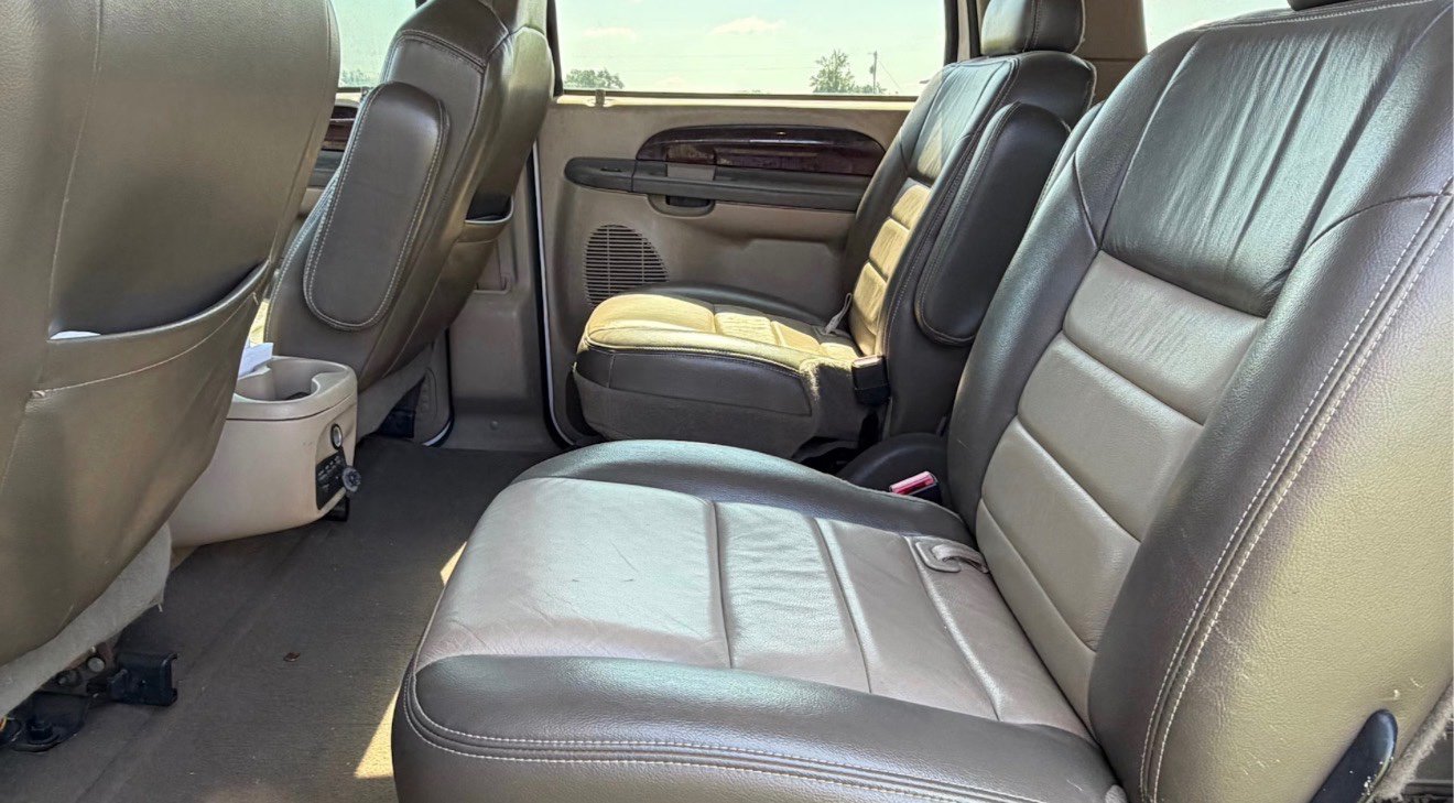 Used 2004 Ford Excursion Eddie Bauer AWD/4WD image 8