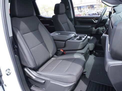 New 2026 GMC Sierra 1500 Elevation image 13