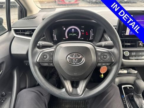 Used 2026 Toyota Corolla LE FWD image 10