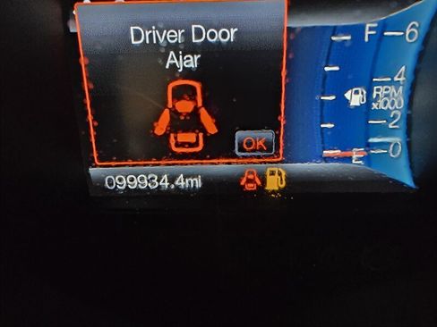 Used 2016 Ford Edge Titanium w/ Canadian Touring Package image 30