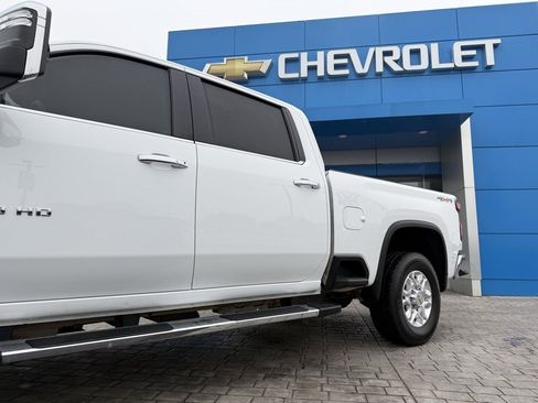 Used 2024 Chevrolet Silverado 2500 LTZ image 4