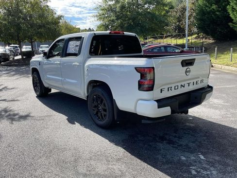 New 2026 Nissan Frontier SV w/ All-Weather Content Package RWD image 4