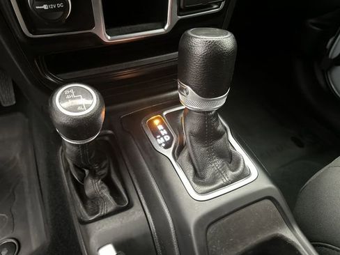 Used 2023 Jeep Wrangler Sport image 22