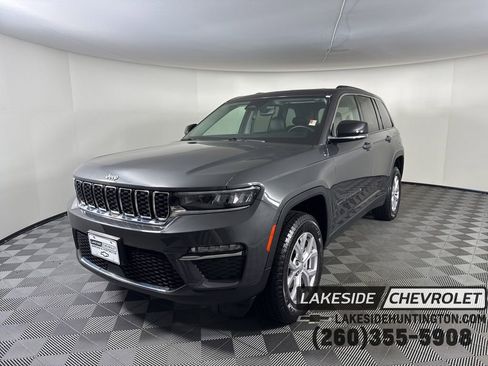 Used 2022 Jeep Grand Cherokee Limited image 1