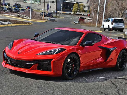 Used 2025 Chevrolet Corvette Z06 w/ Stealth Interior Trim Package image 14