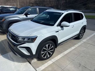 Certified 2023 Volkswagen Taos SE w/ Panoramic Sunroof Package video 1