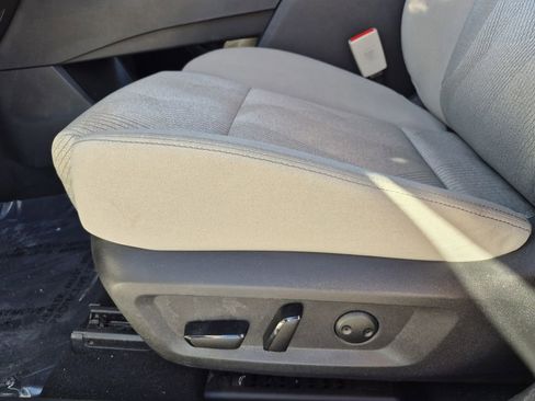 Used 2024 Nissan Rogue SV image 12