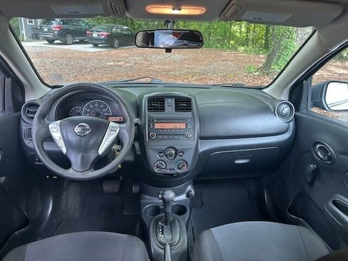 Used 2018 Nissan Versa S Plus FWD image 18