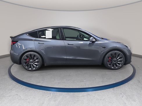 Used 2021 Tesla Model Y Performance AWD/4WD image 4