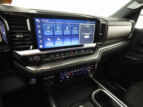 Used 2024 Chevrolet Silverado 1500 High Country w/ High Country Premium Package image 17