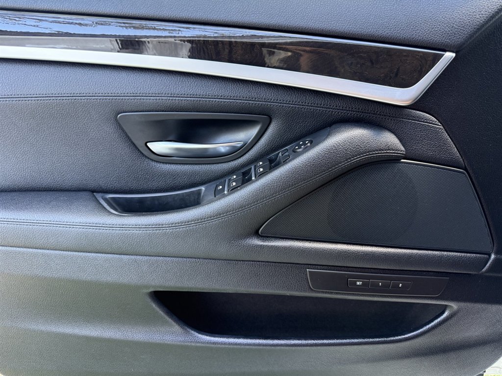 Used 2016 BMW 528i Sedan RWD image 23