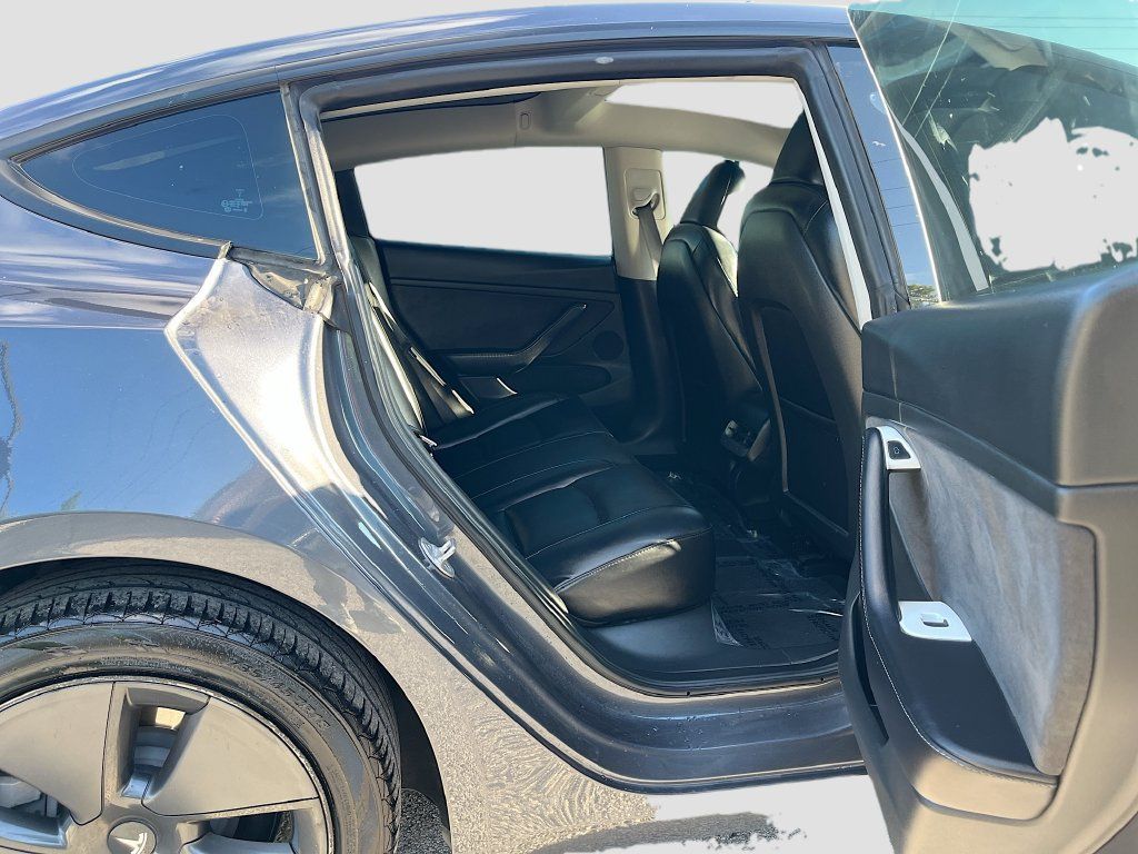Used 2023 Tesla Model 3 Standard Range RWD image 26