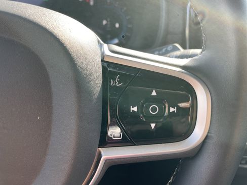 Used 2025 Volvo XC90 B6 Plus image 44