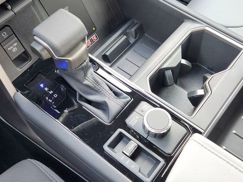 New 2026 Toyota Tundra Limited AWD/4WD image 18