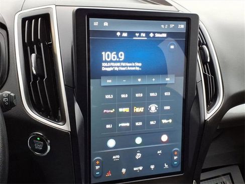 Used 2024 Ford Edge SEL image 15