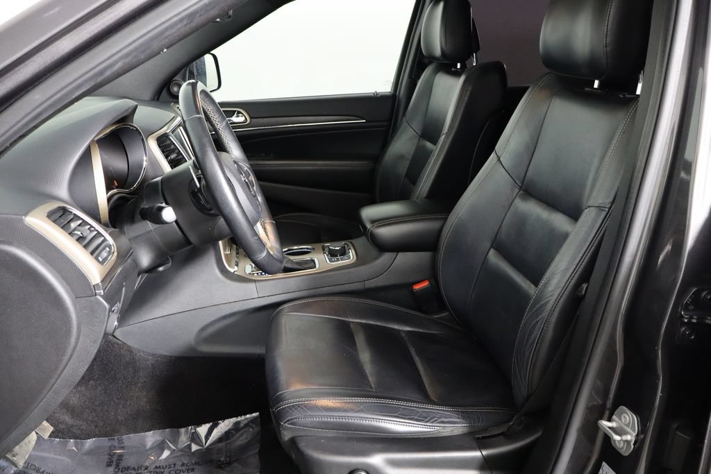 Used 2017 Jeep Grand Cherokee Limited AWD/4WD image 14