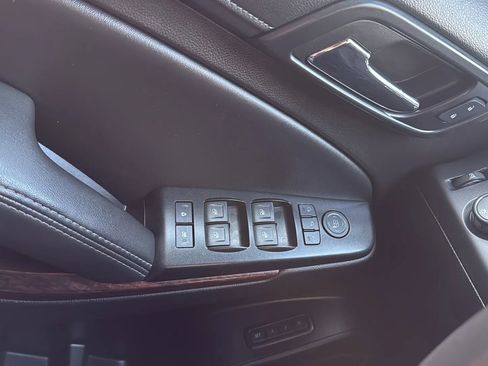 Used 2017 GMC Yukon XL SLT image 21