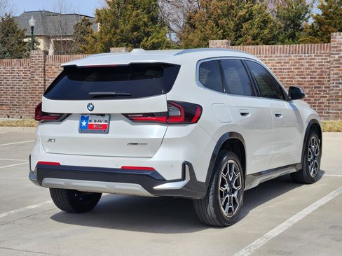 Used 2023 BMW X1 xDrive28i w/ Premium Package image 6