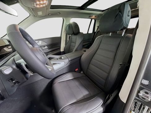 New 2026 Mercedes-Benz GLS 450 4MATIC image 12