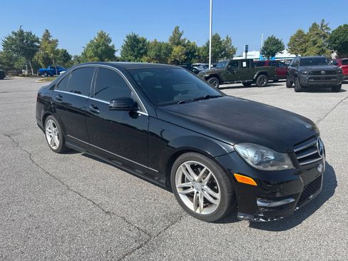 Used 2014 Mercedes-Benz C 250 Sedan image 3
