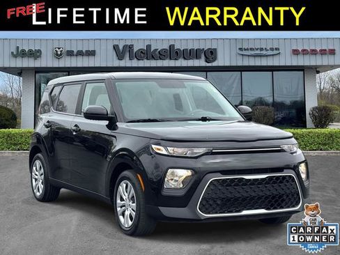 Used 2022 Kia Soul LX FWD image 1