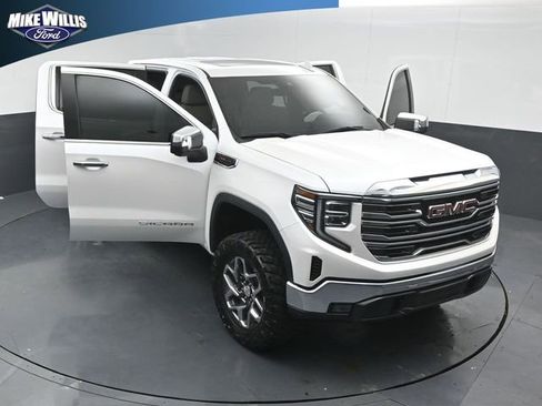 Used 2024 GMC Sierra 1500 SLT w/ SLT Premium Package AWD/4WD image 25