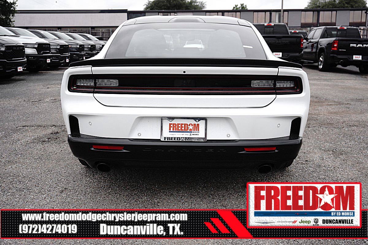 New 2026 Dodge Charger Scat Pack w/ Blacktop Package AWD/4WD image 4