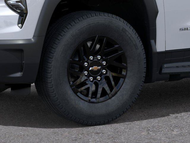 New 2026 Chevrolet Silverado EV LT w/ Plus Package AWD/4WD image 9