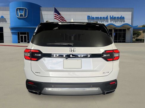 New 2026 Honda Pilot Elite image 4