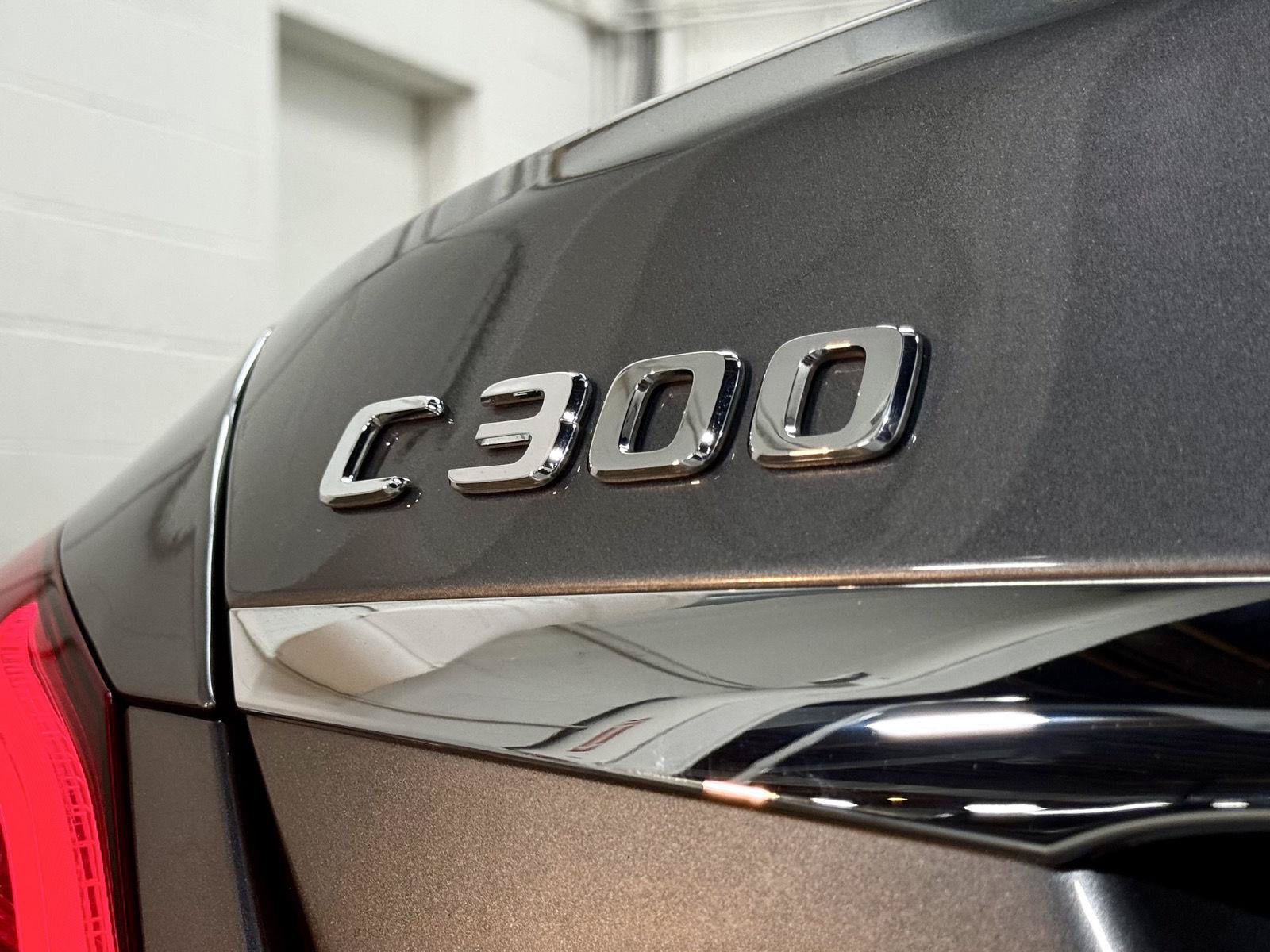 Used 2021 Mercedes-Benz C 300 4MATIC Sedan image 7
