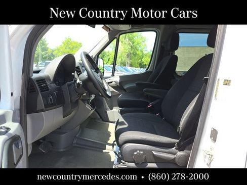 Used 2016 Mercedes-Benz Sprinter 2500 image 12