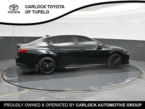 Used 2025 Toyota Camry SE w/ Convenience Package FWD image 4