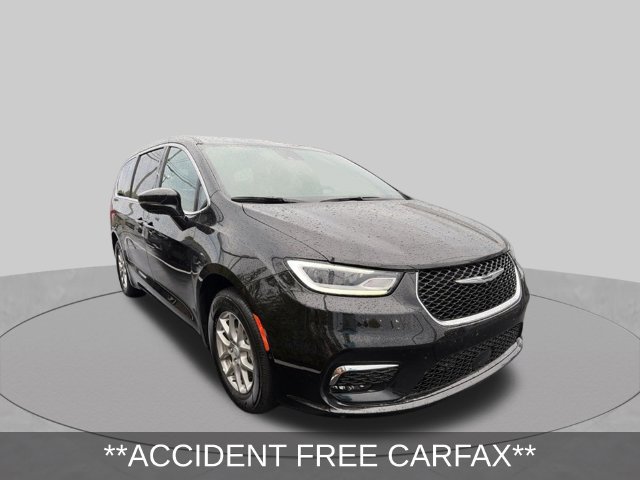 Used 2026 Chrysler Pacifica Select FWD image 4