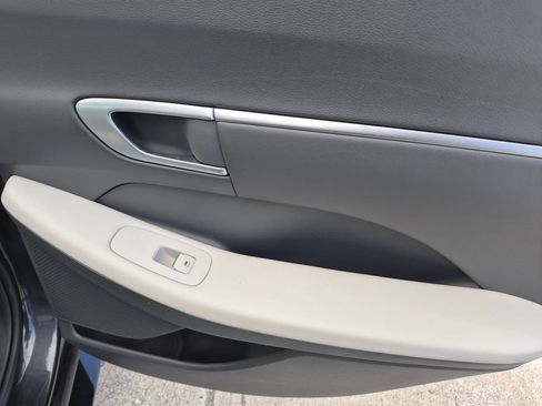 Used 2025 Hyundai Sonata SEL FWD image 28