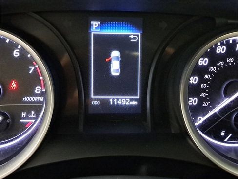 Used 2024 Toyota Camry LE image 2