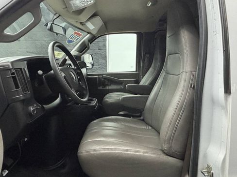 Used 2023 GMC Savana 2500 Extended RWD image 16