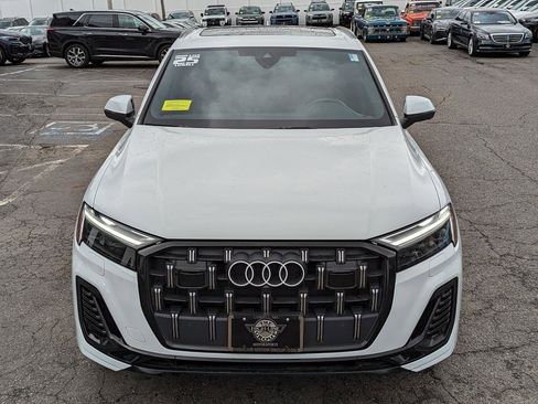 Used 2025 Audi Q7 3.0T Premium Plus AWD/4WD image 3