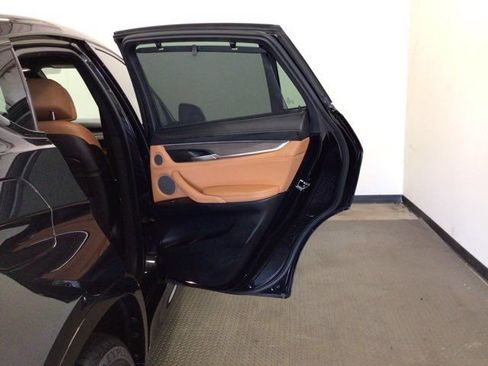 Used 2016 BMW X6 xDrive50i AWD/4WD image 8