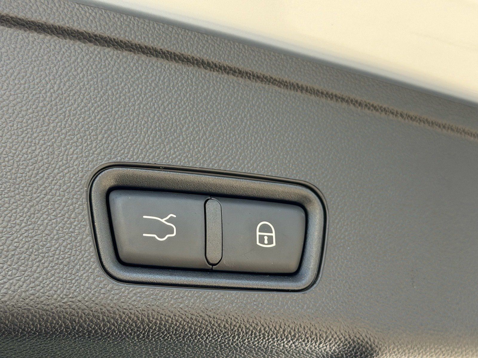Used 2023 Maserati Grecale GT AWD/4WD image 15