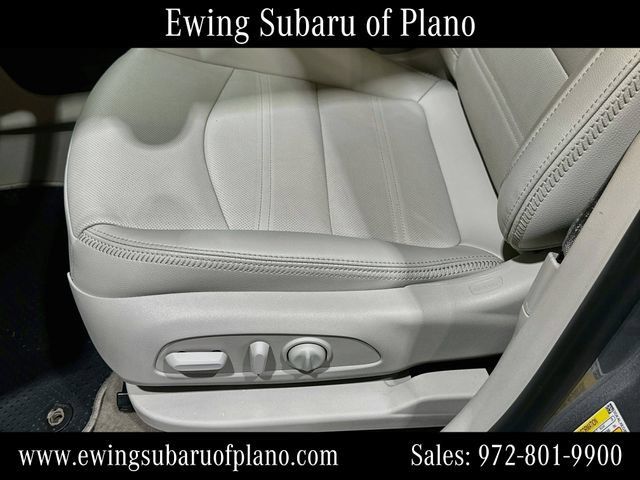 Used 2023 GMC Terrain Denali w/ Denali Premium Package AWD/4WD image 20