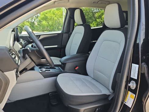 Used 2023 Ford Escape Active AWD/4WD image 14