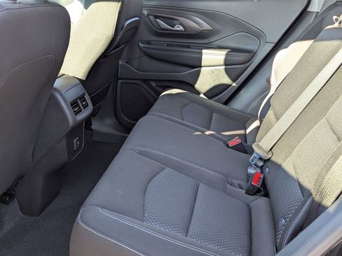 Used 2024 GMC Terrain SLE w/ Driver Convenience Package image 21