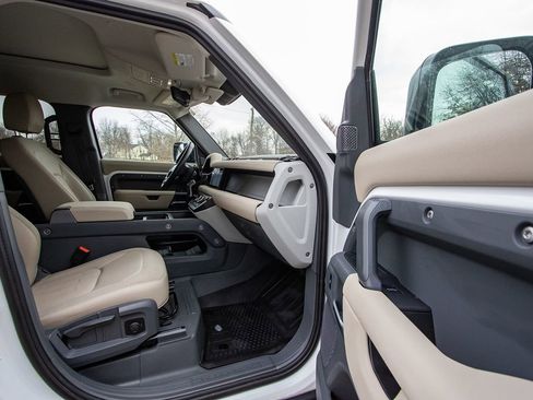 Used 2020 Land Rover Defender 110 S image 17