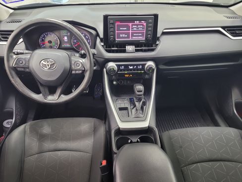Used 2021 Toyota RAV4 XLE FWD image 13