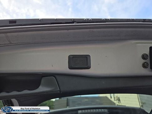 Used 2021 Toyota RAV4 XLE Premium AWD/4WD image 11