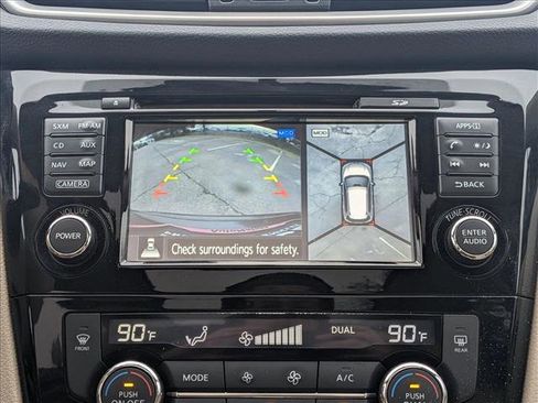 Used 2015 Nissan Rogue SL w/ SL Premium Package image 13