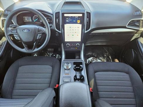 Used 2024 Ford Edge SE AWD/4WD image 16