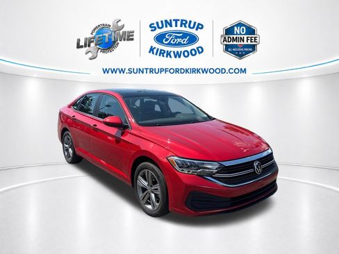Used 2023 Volkswagen Jetta SE w/ Panoramic Sunroof Package FWD image 9