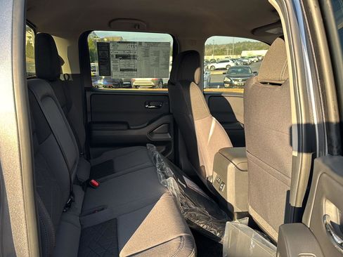 New 2026 Nissan Frontier SV w/ SV Convenience Package image 11