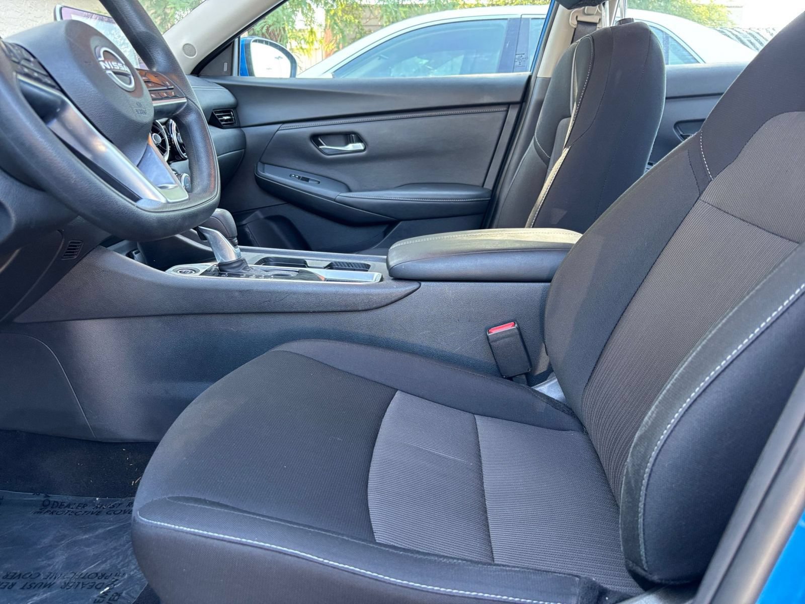 Used 2025 Nissan Sentra SV FWD image 24